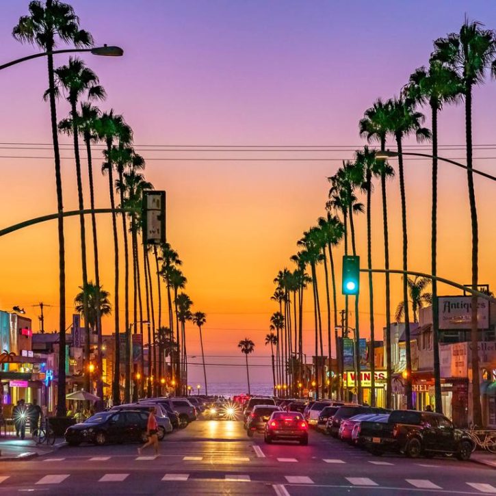 shawarma-house-mediterranean-restaurant-ocean-beach-san-diego chicken-shawarma-wraps-san-diego-ocean-beach